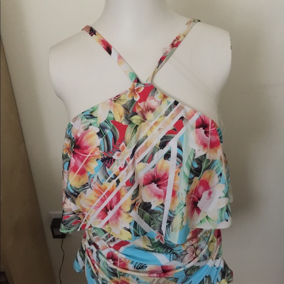Women's Vintage Tropical Ruffle Tankini Swimsuit - Picture 8 of 8